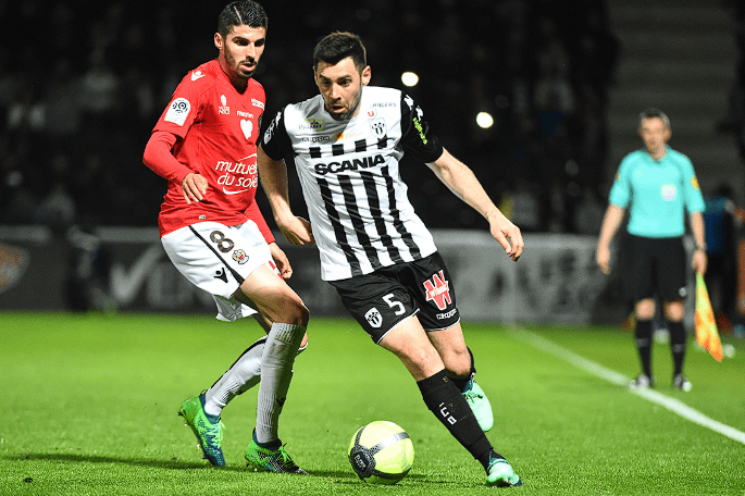 德甲焦点战:云达不来梅VS霍芬海姆——攻防博弈下的胜负手与比分推演